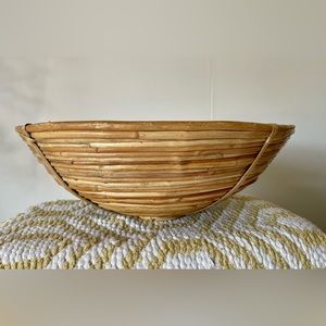 Large vintage coiled bamboo basket/Bowl. Handmade coiled basket. 16x6”